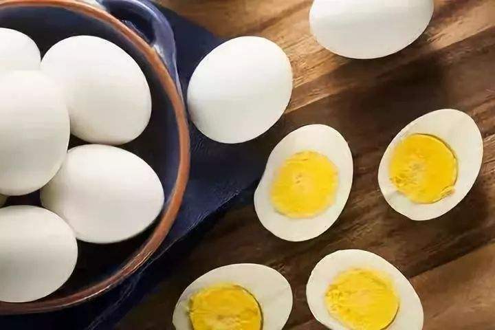 健身鸡蛋吃多了有什么危害_健身鸡蛋能多吃吗_健身后鸡蛋